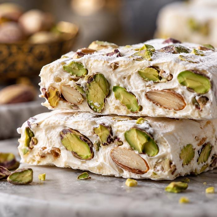 عکس گز پسته‌ای